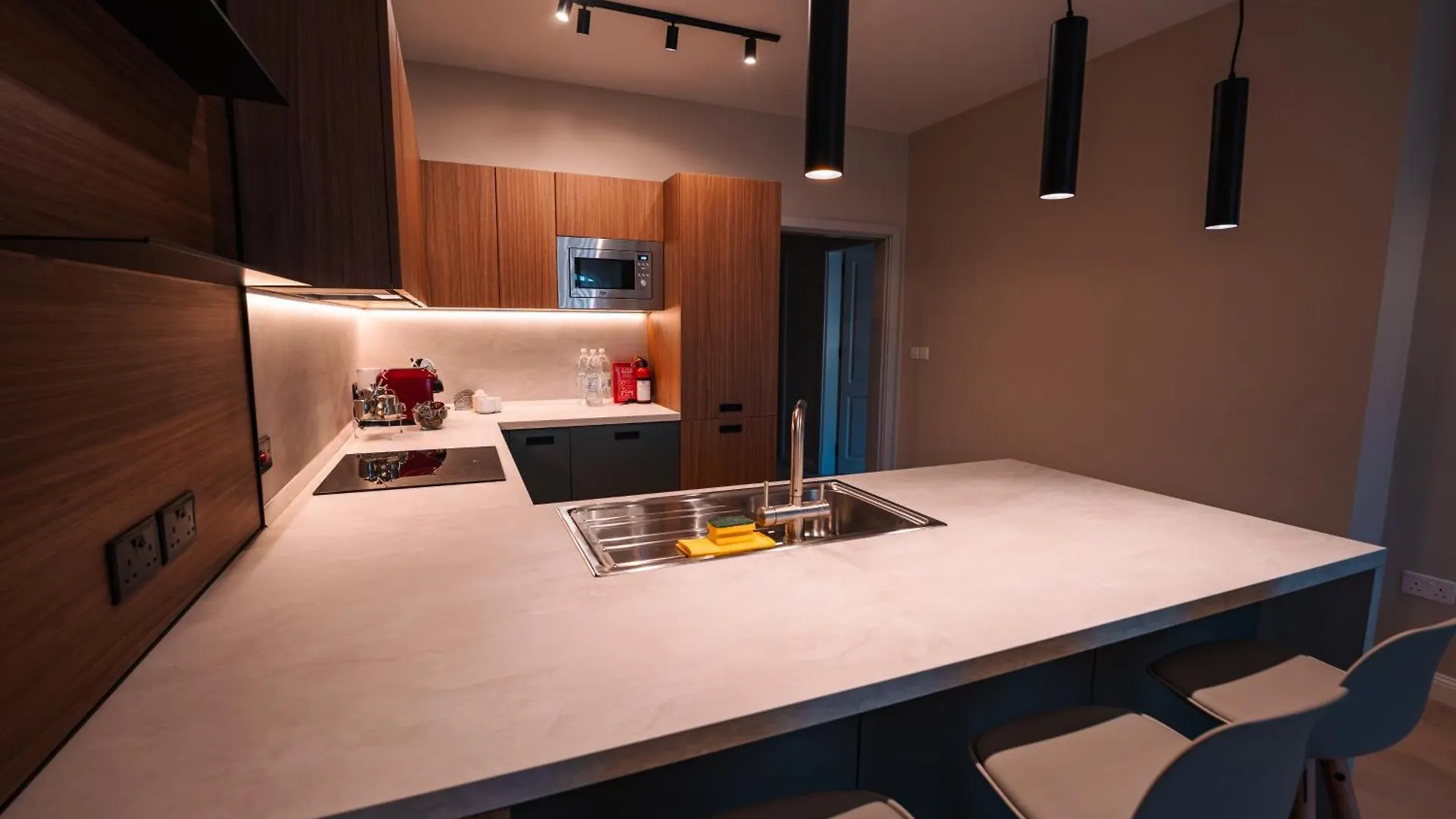 Modern 2 Bed & 2 Bth Apt Sliema 0*,  Malta