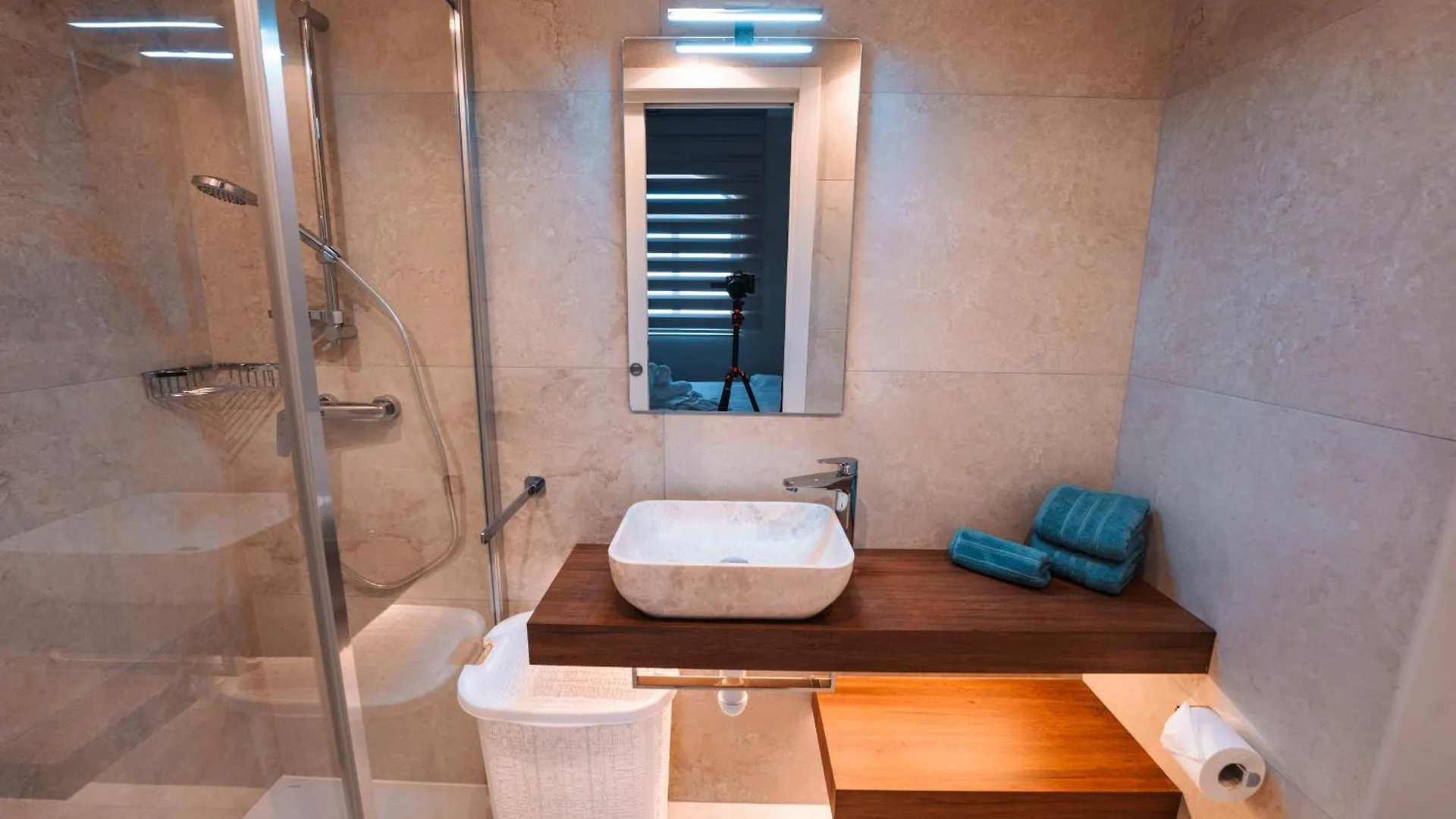 Modern 2 Bed & 2 Bth Apt Sliema
