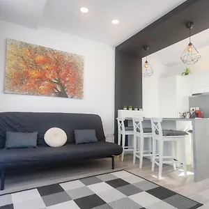 Sarah's Penthouse In Sliema