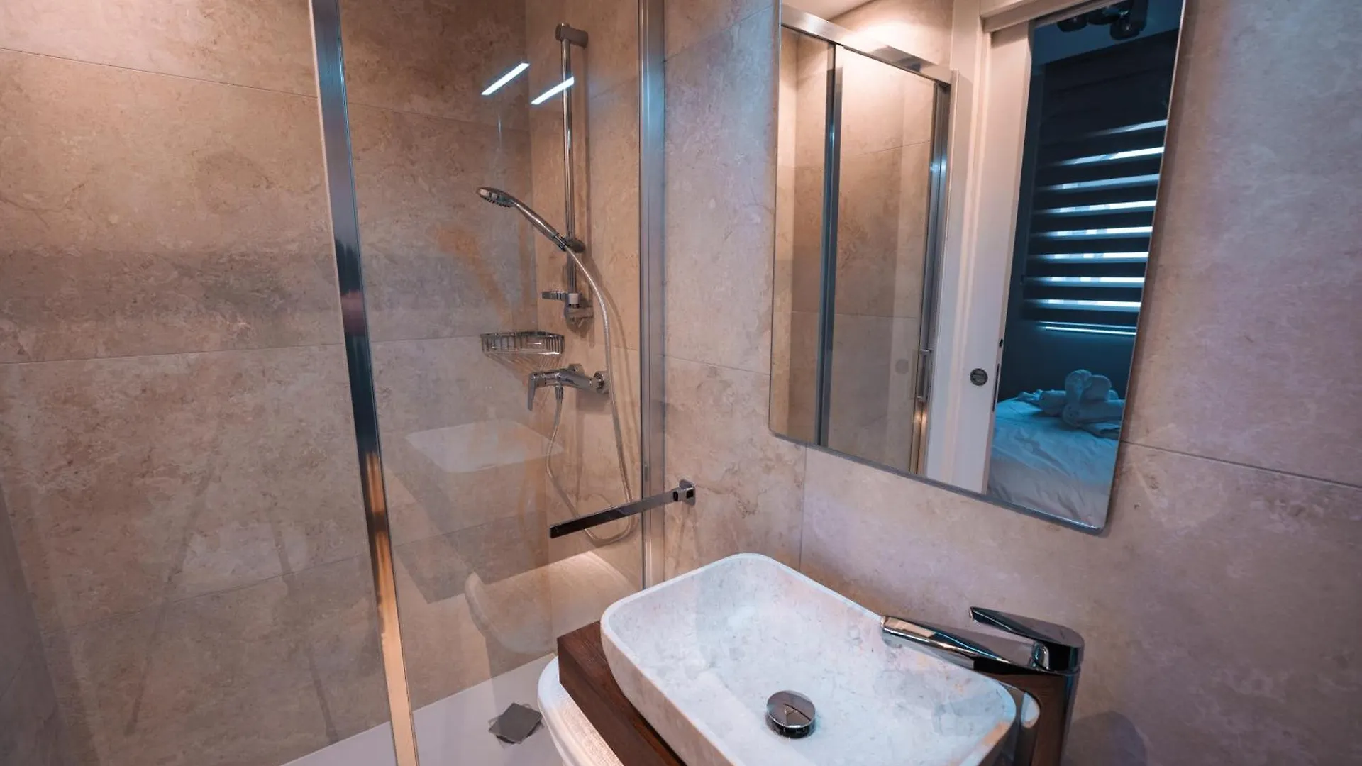 Modern 2 Bed & 2 Bth Apt Sliema 0*,