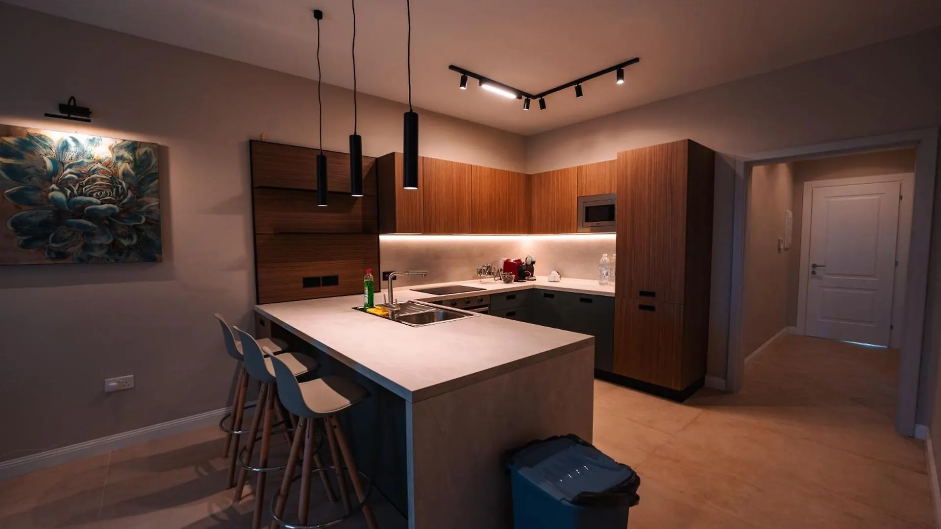 Modern 2 Bed & 2 Bth Apt Sliema location